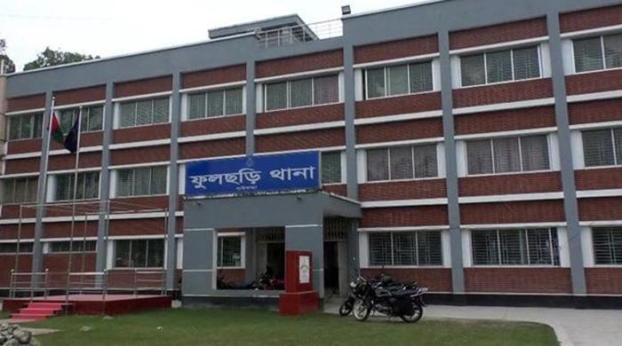 ফুলছড়িতে মহিষ চুরির অভিযোগে চারজনকে আটক করে মারধর