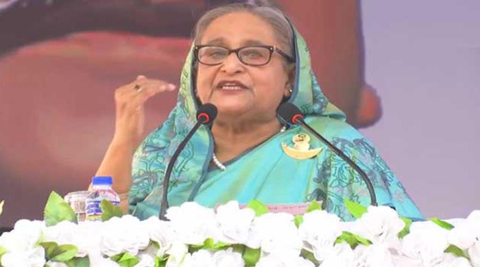 আওয়ামী লীগ জনগণকে দিতে আসে-শেখ হাসিনা