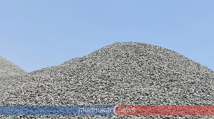 লোকসানের আশংকা মধ্যপাড়া পাথরখনি ব্লাস্ট ও বোল্ডার বিক্রি নেই উৎপাদন বন্ধ হতে পারে