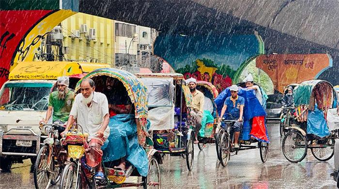 সাগরে নিম্নচাপ, দেশের বিভিন্ন স্থানে বৃষ্টি