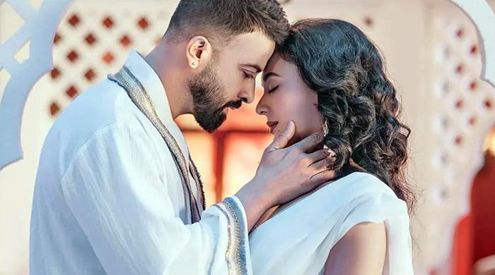 শাকিবের সঙ্গে রোমান্সে ছিল না কোনো অস্বস্তি, জানালেন সাবিলা নূর