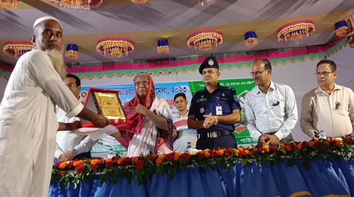গাইবান্ধায় বৃক্ষরোপন অভিযান ও বৃক্ষমেলার সমাপনী