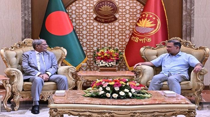 প্রেসিডেন্টের সঙ্গে প্রধানমন্ত্রীর প্রথম সৌজন্য সাক্ষাৎ