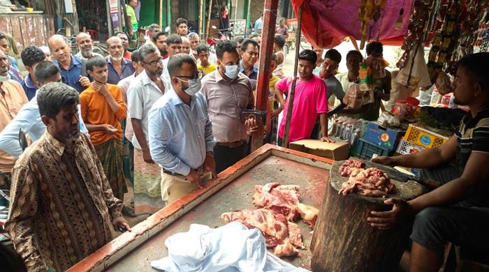 সুন্দরগঞ্জে ফের অসুস্থ গরু জবাই, গরু মালিক ও ৬ কসাইয়ের জরিমানা