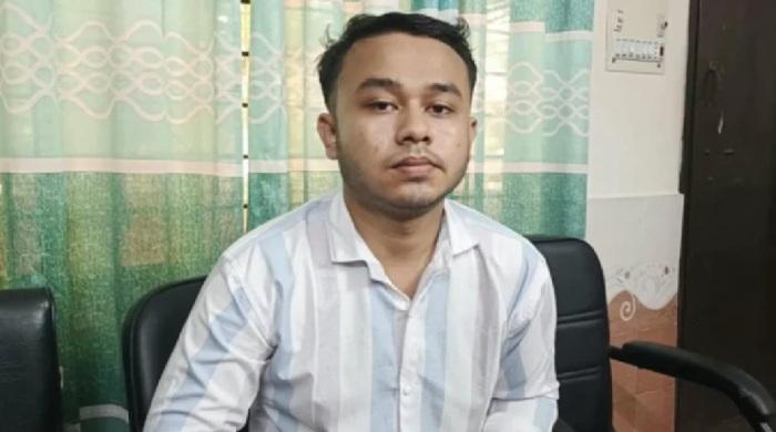 পীরগঞ্জে ভোটার হতে এসে রোহিঙ্গা যুবক আটক