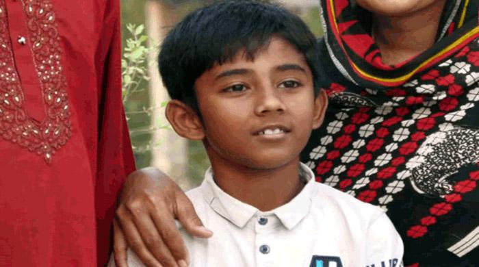 ট্রেনের প্রতি ভালোবাসায় শিশু নিহানের অসাধ্য সাধন
