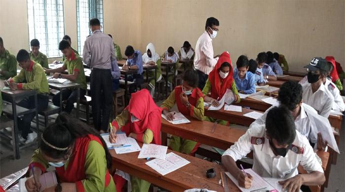 দিনাজপুর শিক্ষা বোর্ডের অধীনে এসএসসি পরীক্ষাথীয় অনুপস্থিত ২ হাজার ২৪৭ জন
