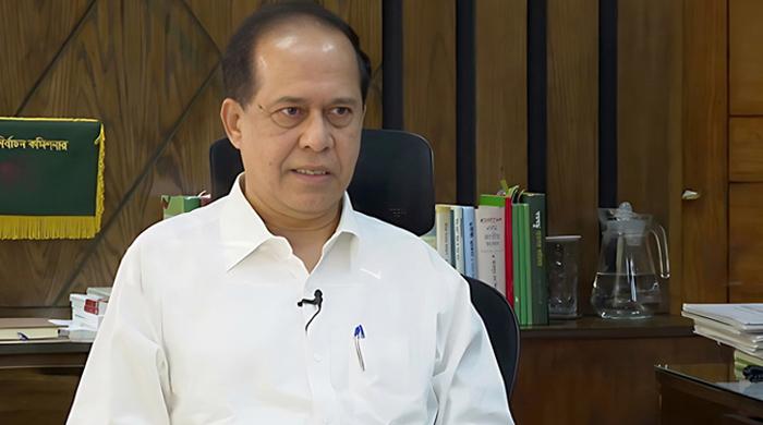 অক্টোবরে তফসিল, ডিসেম্বরের শেষে হতে পারে ভোট: সিইসি অক্টোবরে তফসিল, ডিসেম্বরের শেষে হতে পারে ভোট: সিইসি