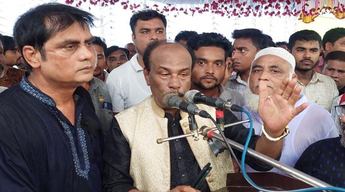 গোবিন্দগঞ্জ পৌরসভার উদ্যোগে শোক সভা, স্বেচ্ছায় রক্তদান  ও গণস্বাক্ষর কর্মসূচি